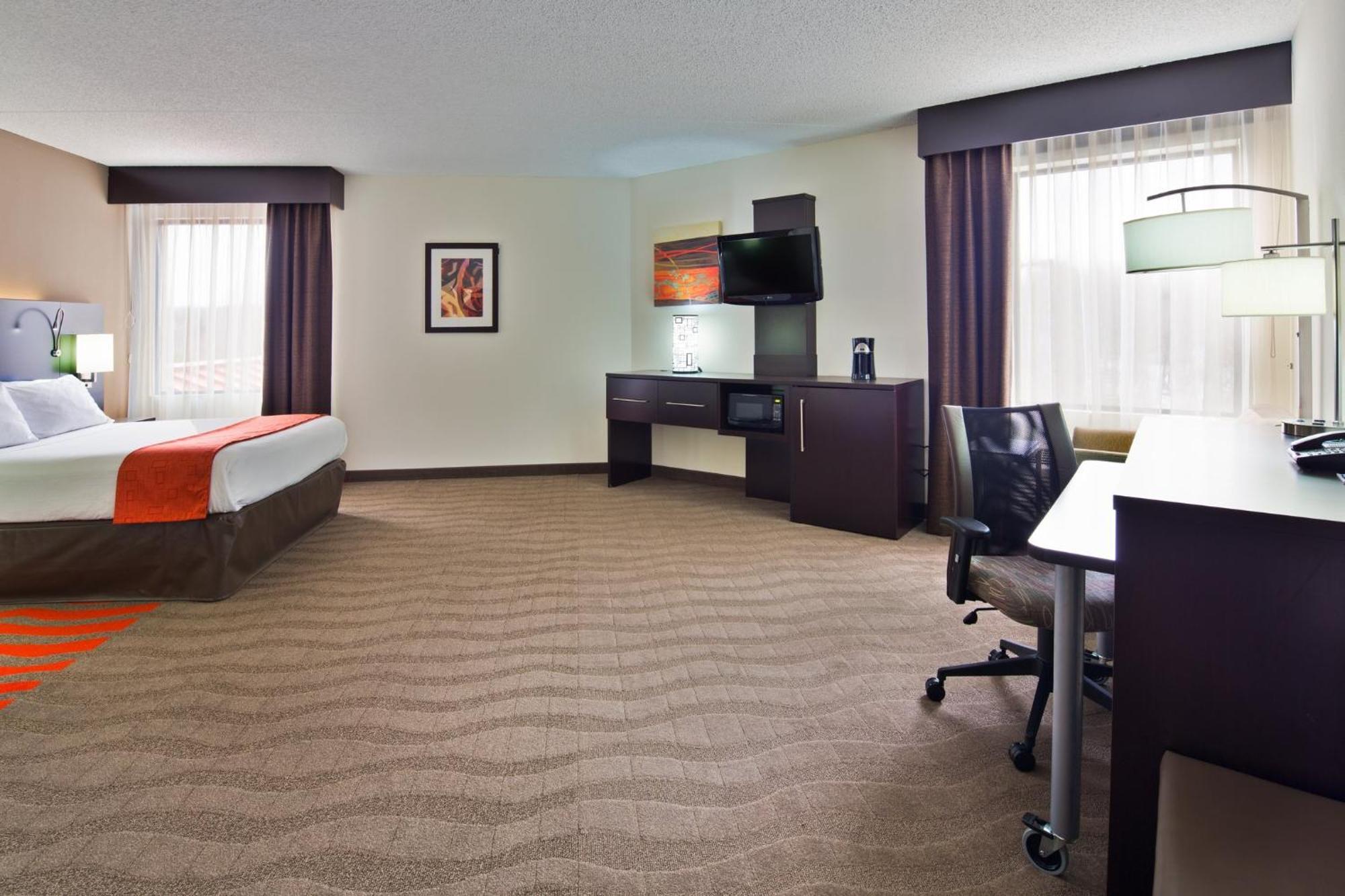 Express Harrisburg I-81 - Hershey By Ihg Hotel 3*