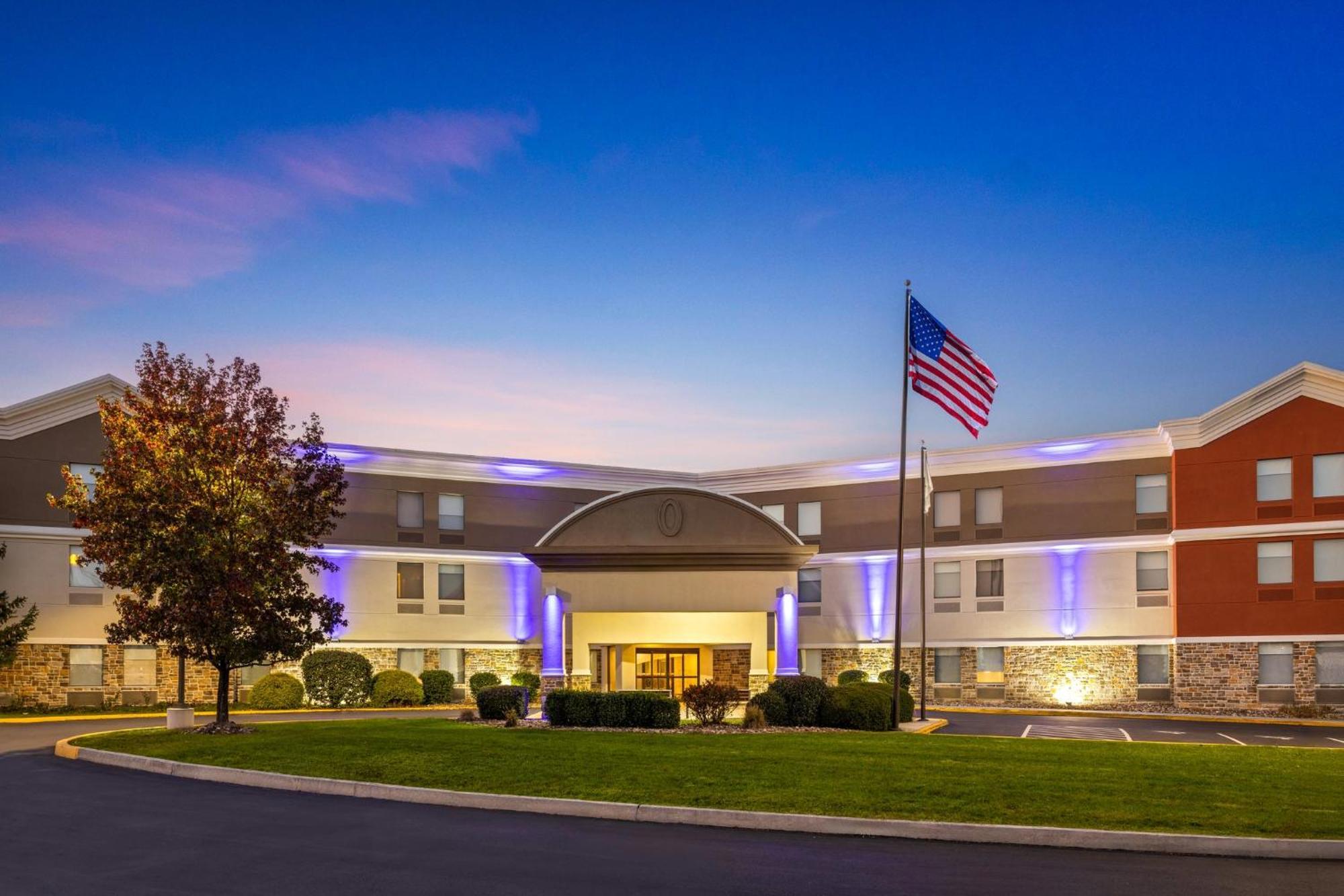 Express Harrisburg I-81 - Hershey By Ihg Hotel 3*