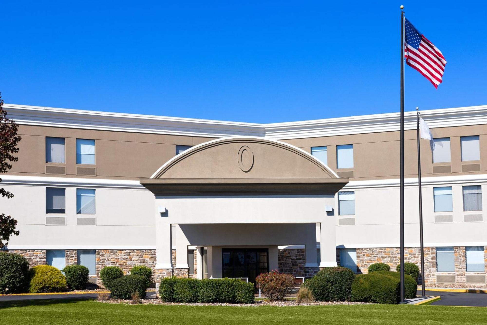 Hotel Express Harrisburg I-81 - Hershey By Ihg Manadahill